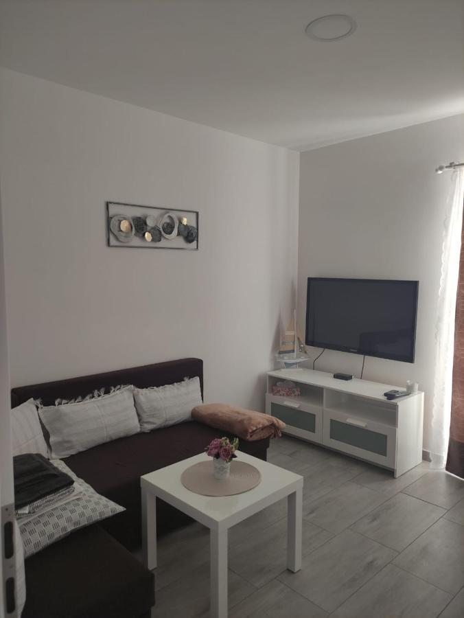 Apartmani Ima Rovanjska Eksteriør bilde